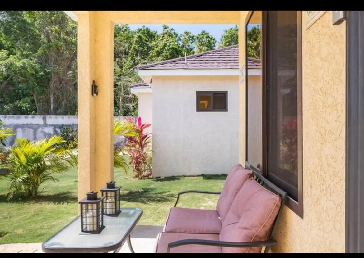 Luxurious Villa Royale- 5 Min Drive To Ocho Rios Holiday home